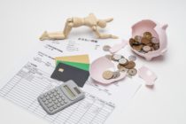 支払遅延はカード払いで解決できる？メリットとデメリットを解説