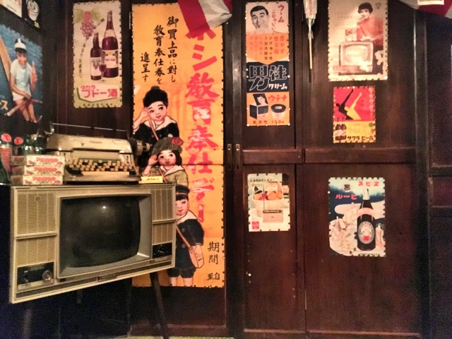 昭和家電とポスター